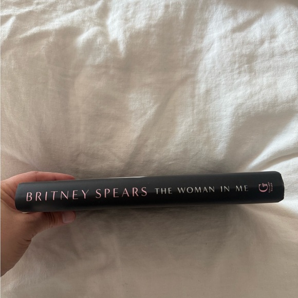 Britney Spears 'The Woman in Me' Hardcover Book - Black Cover - Picture 2 of 7